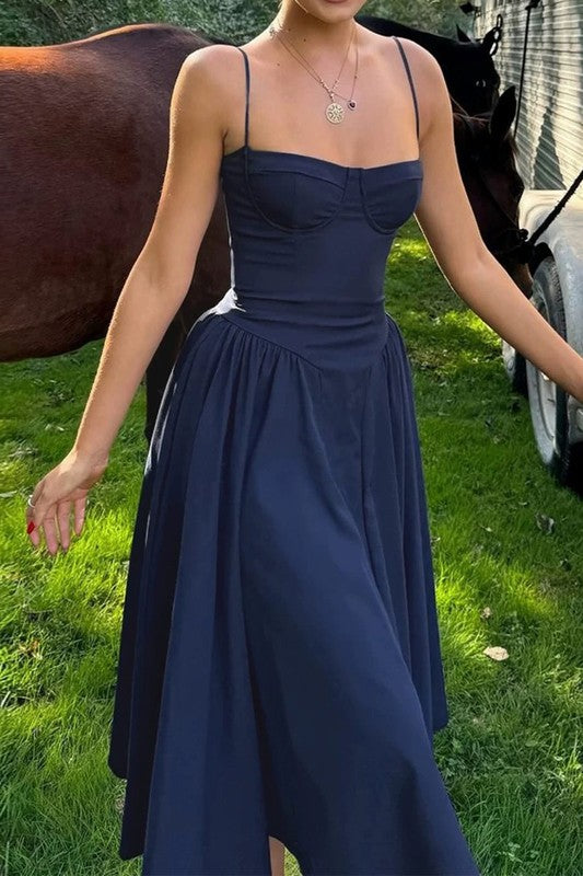 PLEATED STAPPY WAIST CINCHED MAXI DRESS