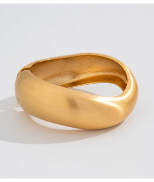 Asymmetrical Metal Spring Clasp Wide Bangle