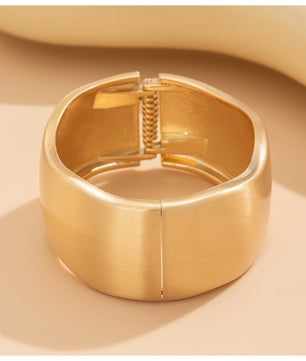 Asymmetrical Metal Spring Clasp Wide Bangle